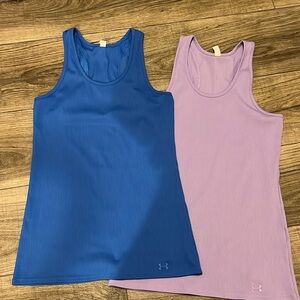 Two large women’s Under Armour ribbed tanks